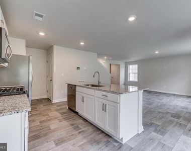 117 Grasmere Street - Photo Thumbnail 9