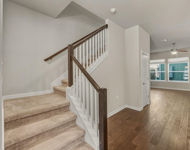 3919 Vaughan St - Photo Thumbnail 11