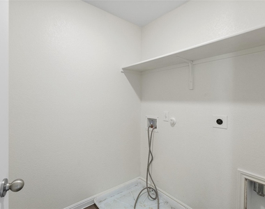 195 Bracken Ln - Photo Thumbnail 20