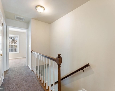 726 Pine Tree Court - Photo Thumbnail 17