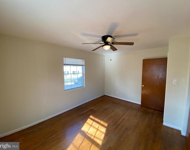 423 Hill Street - Photo Thumbnail 10