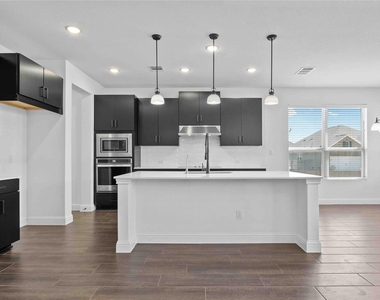 1001 Otello Way - Photo Thumbnail 8