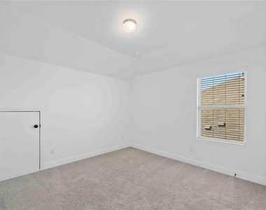 1001 Otello Way - Photo Thumbnail 22