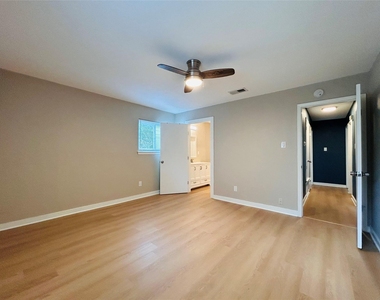 2608 Cypress Ln - Photo Thumbnail 5