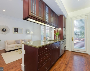 720 Potomac Street - Photo Thumbnail 13