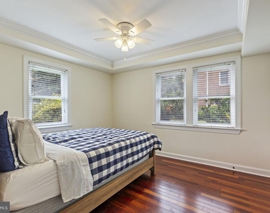718 S Washington Street - Photo Thumbnail 11
