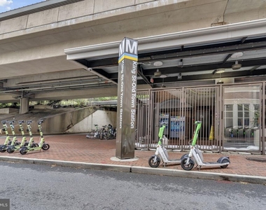 718 S Washington Street - Photo Thumbnail 14