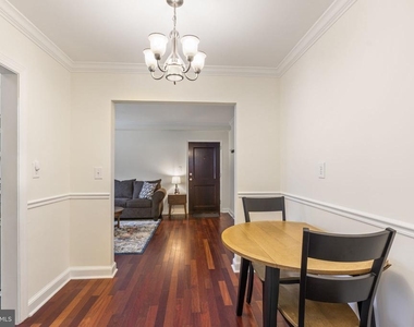 718 S Washington Street - Photo Thumbnail 7