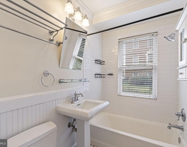 718 S Washington Street - Photo Thumbnail 10