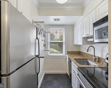 718 S Washington Street - Photo Thumbnail 8