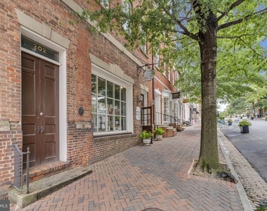 718 S Washington Street - Photo Thumbnail 16