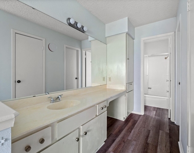11809 Eubank Dr - Photo Thumbnail 17
