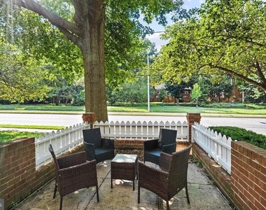 2515 S Walter Reed Drive - Photo Thumbnail 12