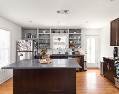 5405 Sunshine Dr - Photo Thumbnail 8