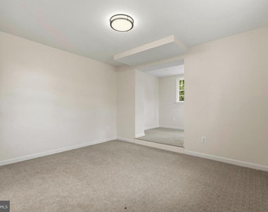 1801 S Glebe Road - Photo Thumbnail 29