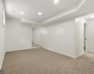 1801 S Glebe Road - Photo Thumbnail 25