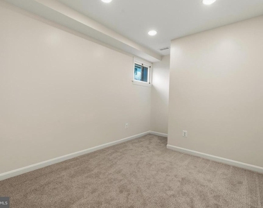 1801 S Glebe Road - Photo Thumbnail 31