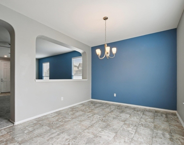 19219 Zachary Taylor St - Photo Thumbnail 9