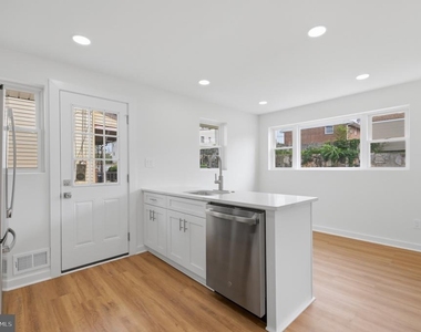 1545 11th Street S - Photo Thumbnail 3