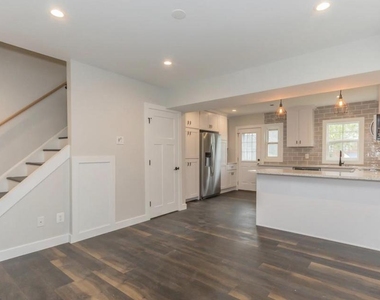 308 S Veitch Street - Photo Thumbnail 7