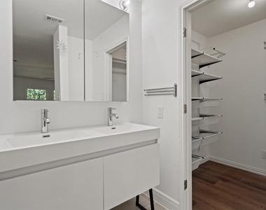 9226 Jollyville Rd - Photo Thumbnail 15