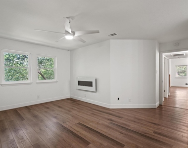 9226 Jollyville Rd - Photo Thumbnail 14