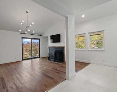 9226 Jollyville Rd - Photo Thumbnail 10