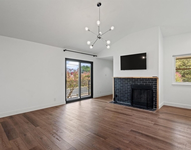 9226 Jollyville Rd - Photo Thumbnail 1