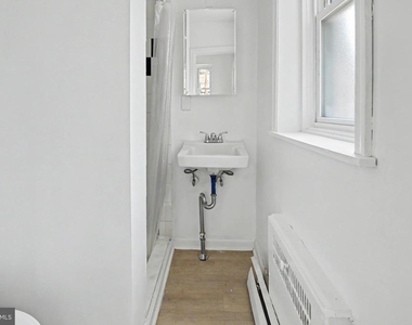 5200 W Montgomery Avenue - Photo Thumbnail 18