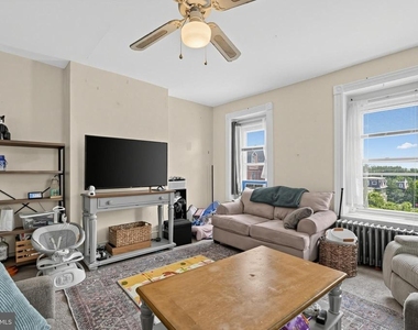201 Sumac Street - Photo Thumbnail 6