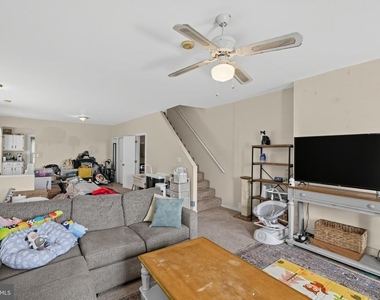 201 Sumac Street - Photo Thumbnail 11