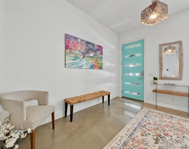 2118 Brackenridge St - Photo Thumbnail 1