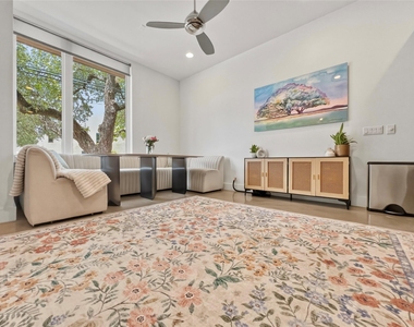 2118 Brackenridge St - Photo Thumbnail 5