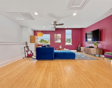 2118 Brackenridge St - Photo Thumbnail 12