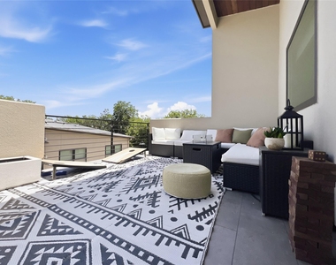 2118 Brackenridge St - Photo Thumbnail 32