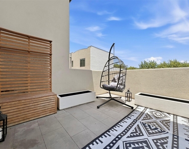 2118 Brackenridge St - Photo Thumbnail 31