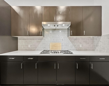 2118 Brackenridge St - Photo Thumbnail 9