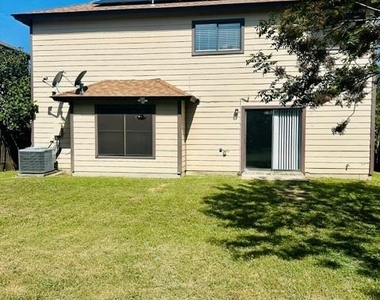 7605 Marble Crest Dr - Photo Thumbnail 17