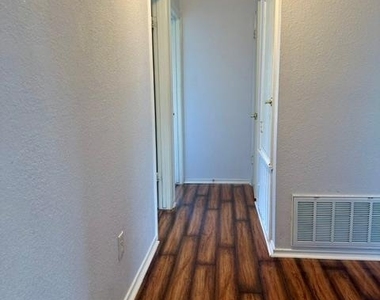 7605 Marble Crest Dr - Photo Thumbnail 13