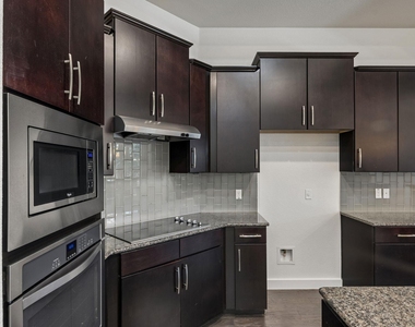 2604 Lou Hollow Pl - Photo Thumbnail 5
