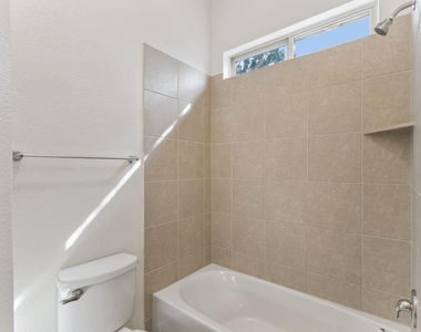 2604 Lou Hollow Pl - Photo Thumbnail 19