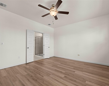 8011 Orizzonte St - Photo Thumbnail 12