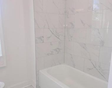 2561 N 18th Street - Photo Thumbnail 5