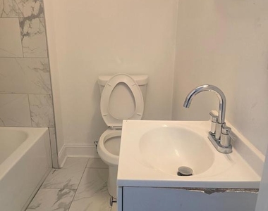 2561 N 18th Street - Photo Thumbnail 4