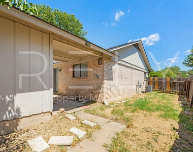 205 W William Cannon Dr - Photo Thumbnail 25