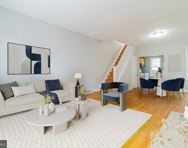 1528 S Hollywood Street - Photo Thumbnail 1