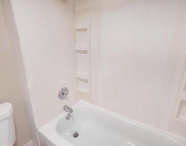 3927 Warren Street - Photo Thumbnail 10