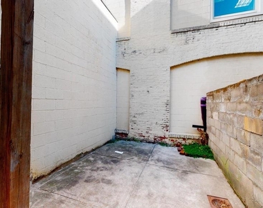 3927 Warren Street - Photo Thumbnail 14