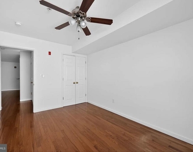 1521 N 15th Street - Photo Thumbnail 9