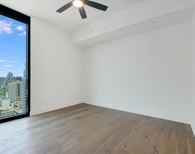 84 East Ave - Photo Thumbnail 7